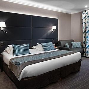 Collection King Room